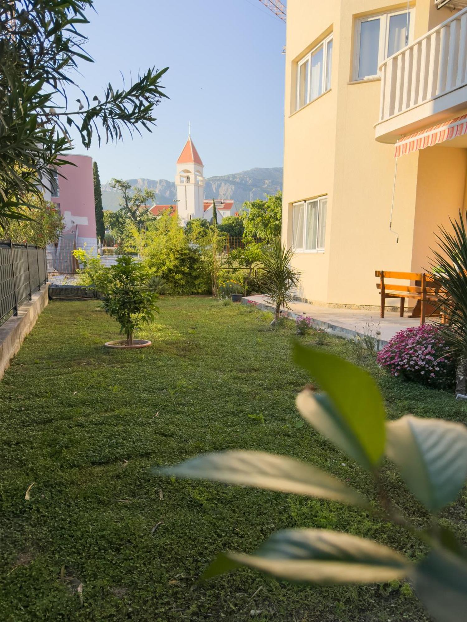 Apartments Piscina-Grey Podstrana Exterior photo